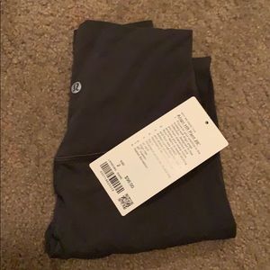 Lululemon align HR 28” graphite grey